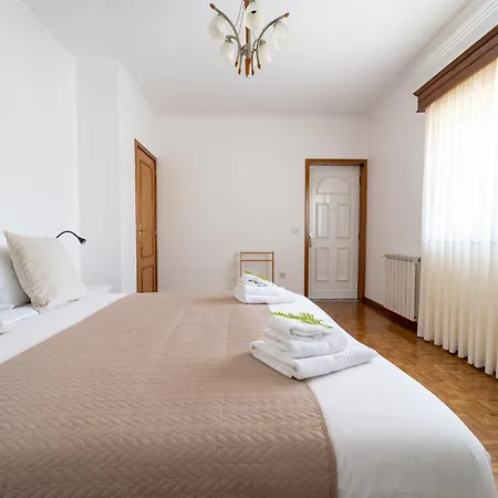 Дом отдыха Gondomar - Moradia V3 Com Piscina Natural By House And People Гимарайнш