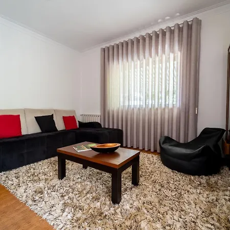 Gondomar - Moradia V3 Com Piscina Natural By House And People Hébergement de vacances Guimarães