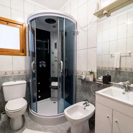 Tatil Evi Gondomar - Moradia V3 Com Piscina Natural By House And People Guimarães