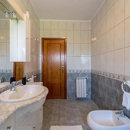 Hébergement de vacances Gondomar - Moradia V3 Com Piscina Natural By House And People *
