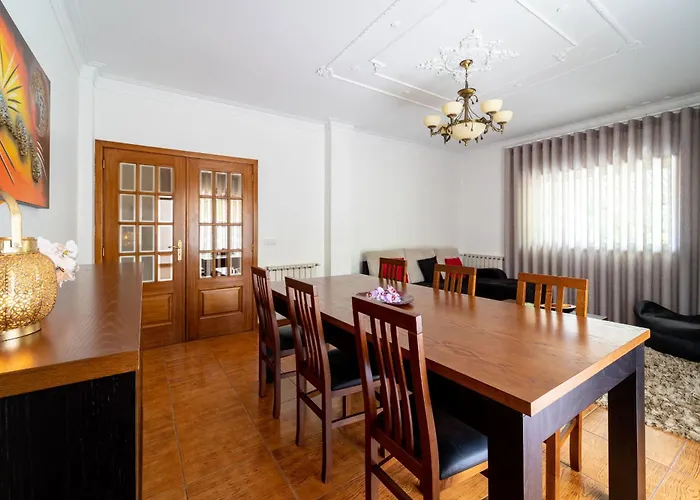 Дом отдыха Gondomar - Moradia V3 Com Piscina Natural By House And People *