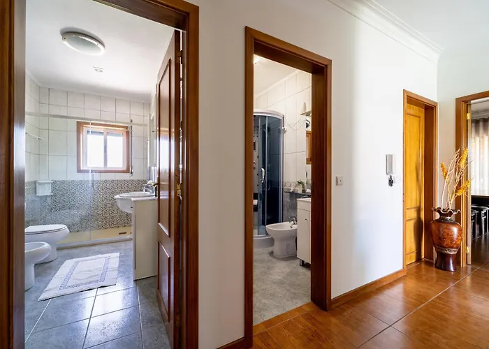 Gondomar - Moradia V3 Com Piscina Natural By House And People Vakantiehuis