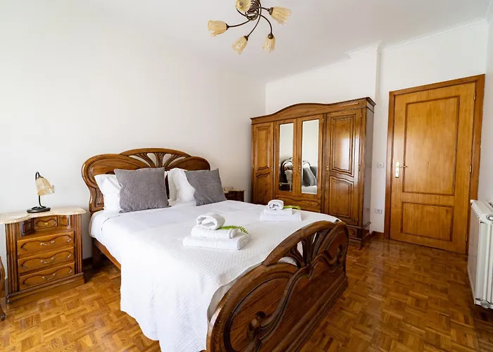 Gondomar - Moradia V3 Com Piscina Natural By House And People *