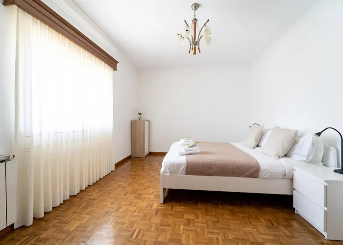 Gondomar - Moradia V3 Com Piscina Natural By House And People